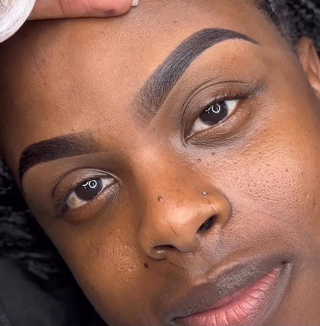 Eyebrow Touch Up