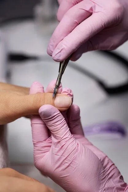Nail Filing, Cutting & Cuticle Pushing