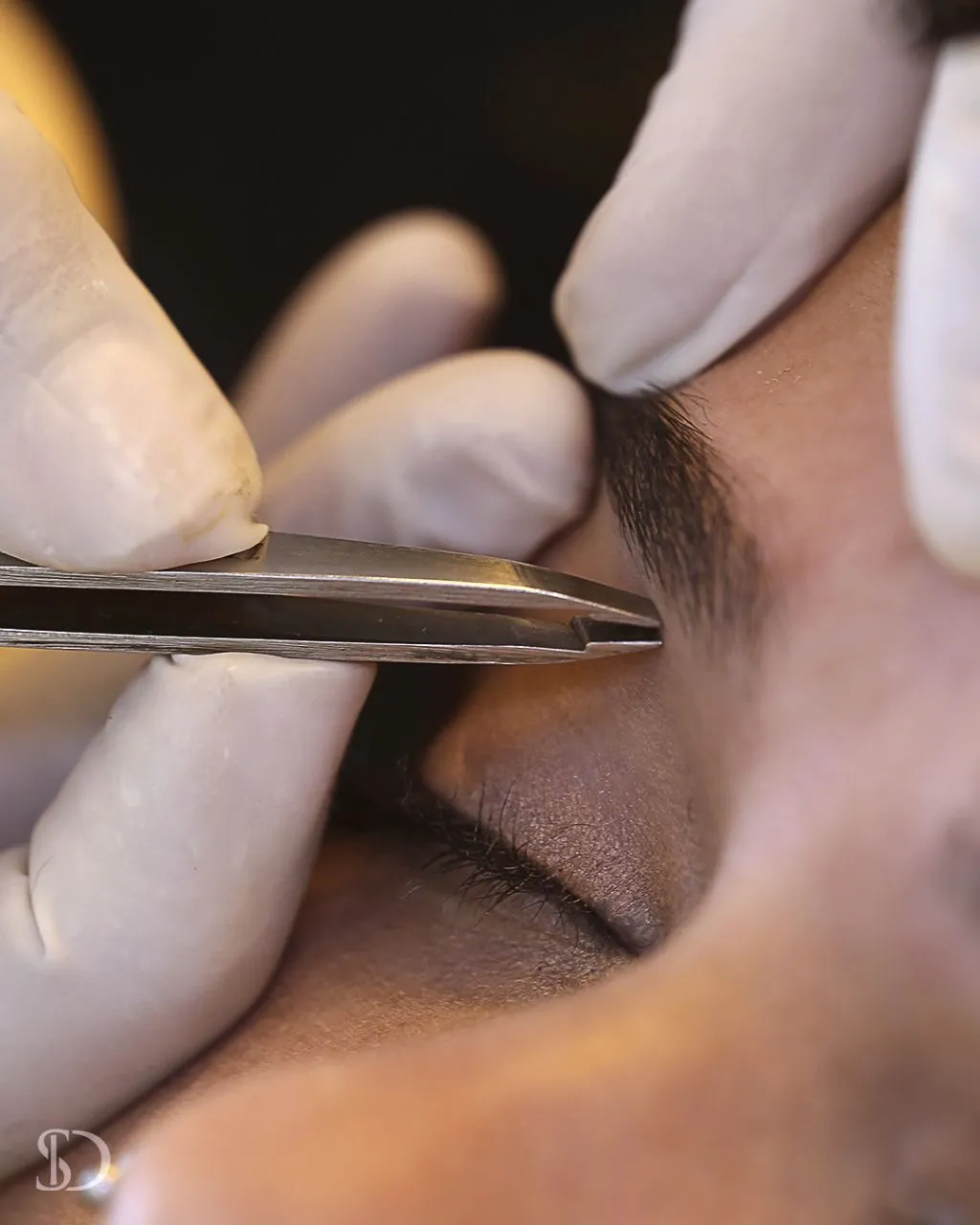 Eyebrow Tweezing